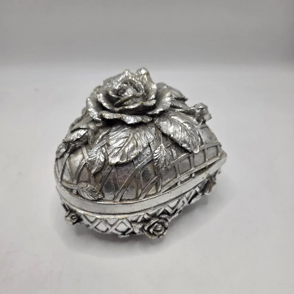 Vintage Silver Heart Trinket Box 3D Rose Floral Ornate Velvet Lined Jewelry Case